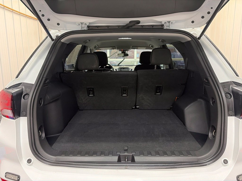 Used 2023 Chevrolet Equinox LT AWD/4WD image 19