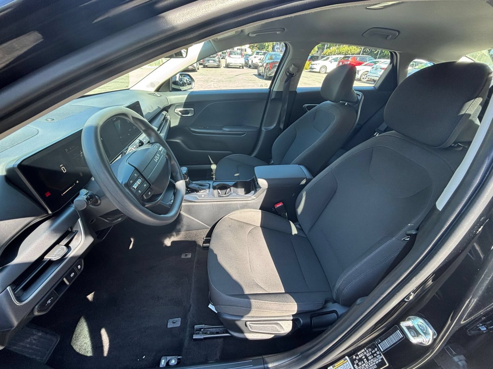Used 2026 Kia K4 FWD image 25