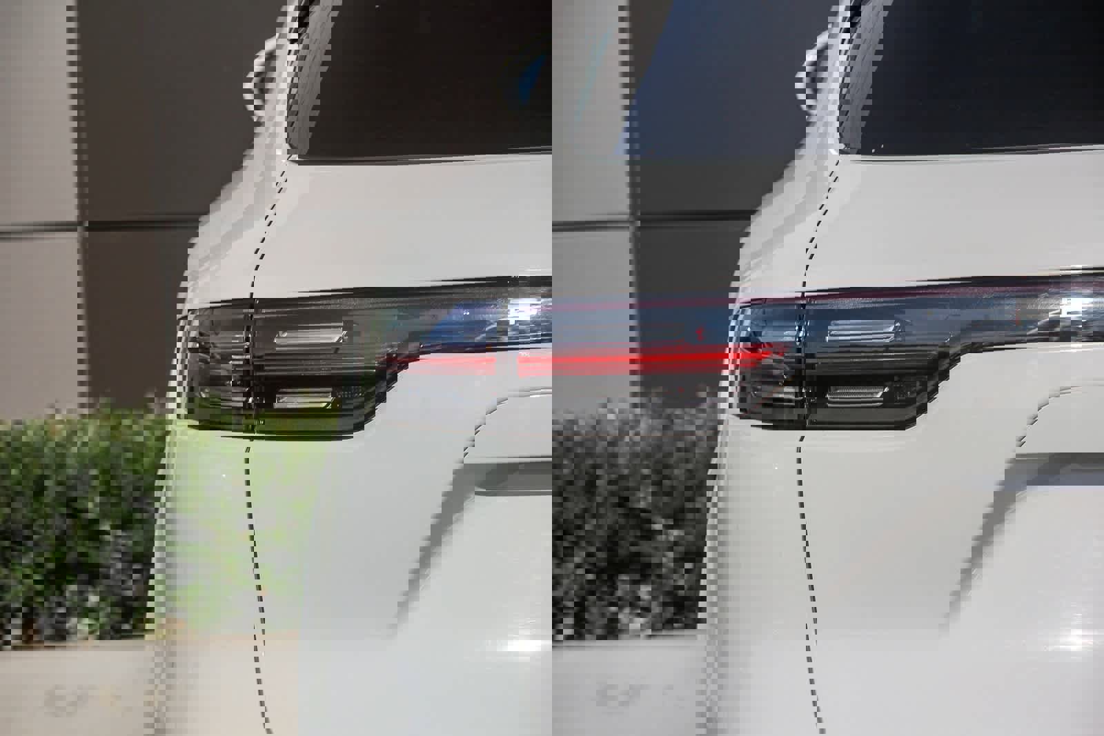 Used 2023 Porsche Cayenne Platinum Edition image 6