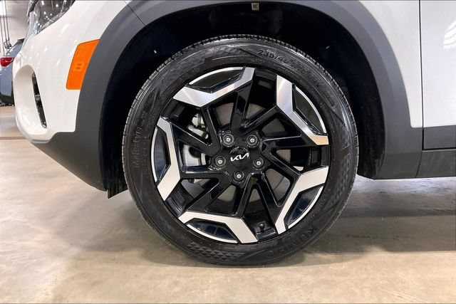 Used 2025 Kia Seltos SX w/ SX Sunroof Package AWD/4WD image 9