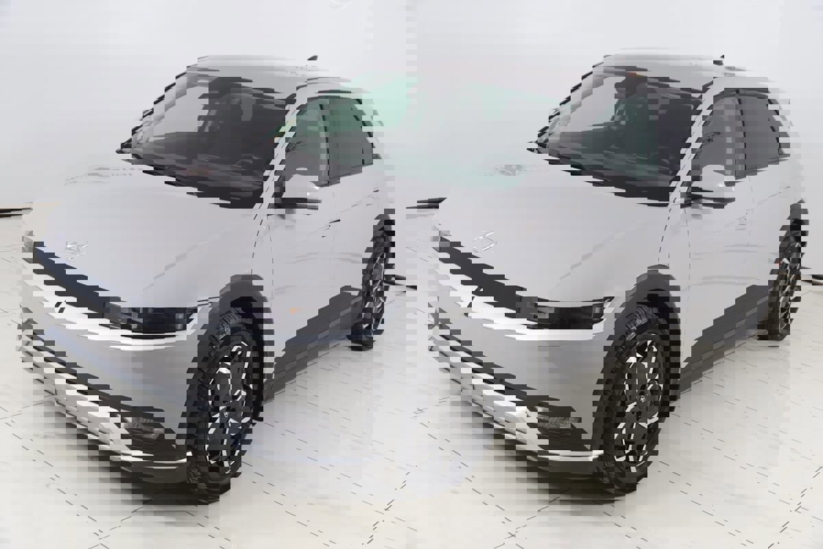 Used 2024 Hyundai Ioniq 5 SEL image 22