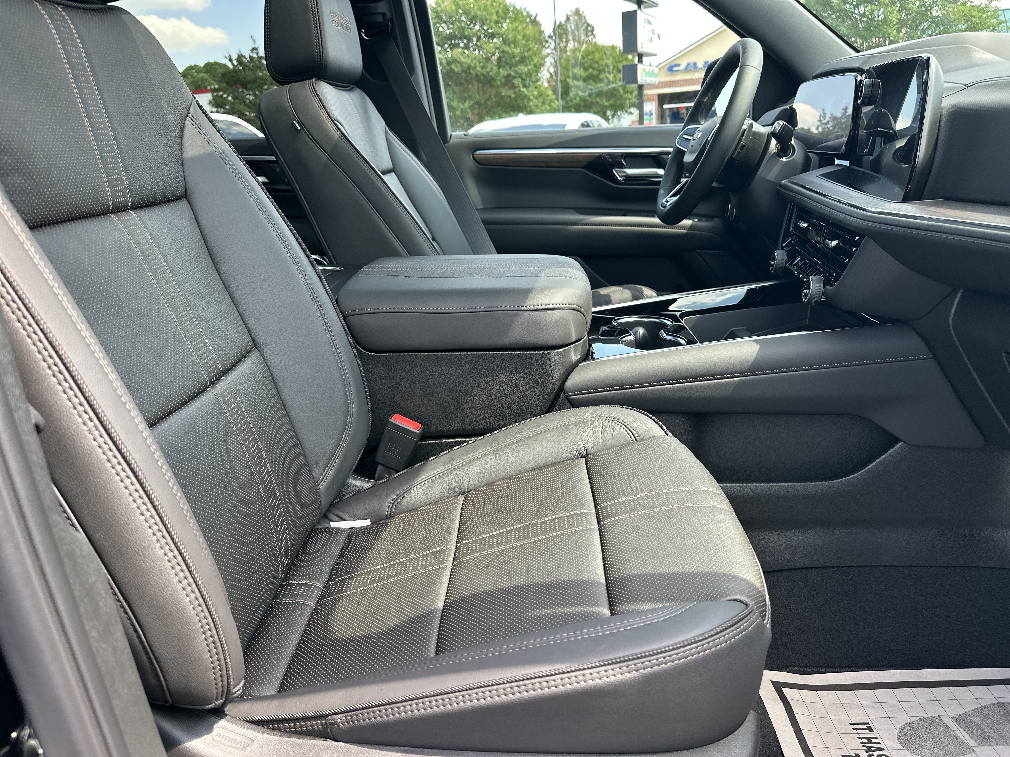 New 2026 Chevrolet Tahoe High Country w/ Sun And Tow Package RWD image 15