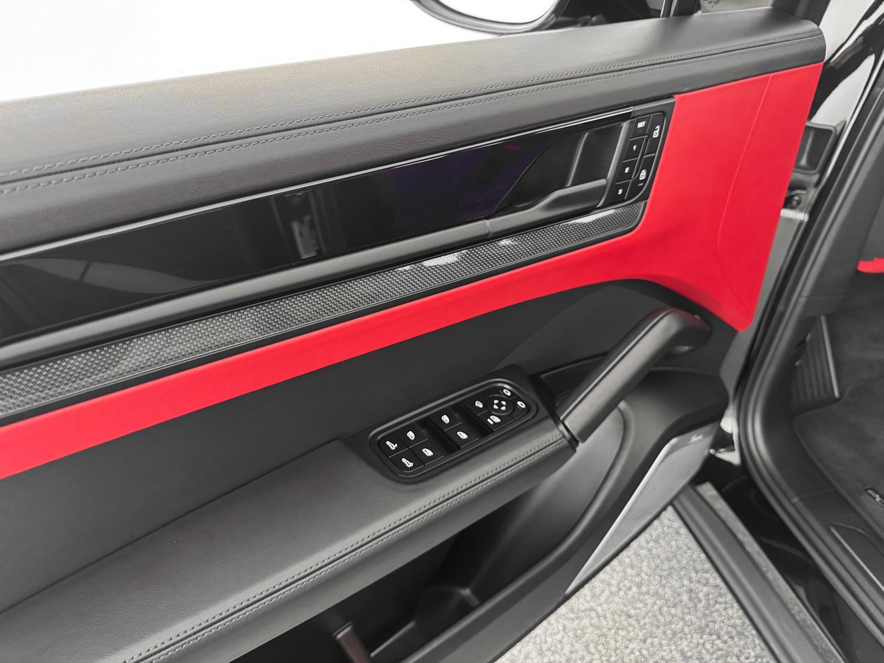 Used 2024 Porsche Cayenne Turbo GT image 12