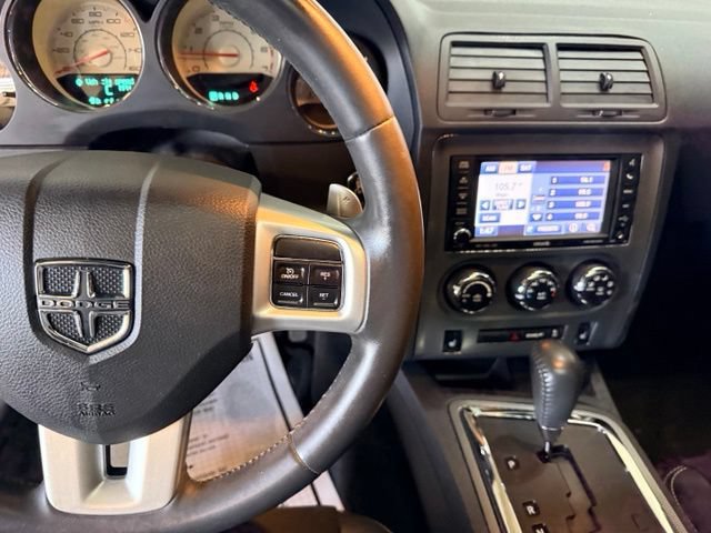 Used 2014 Dodge Challenger R/T RWD image 26