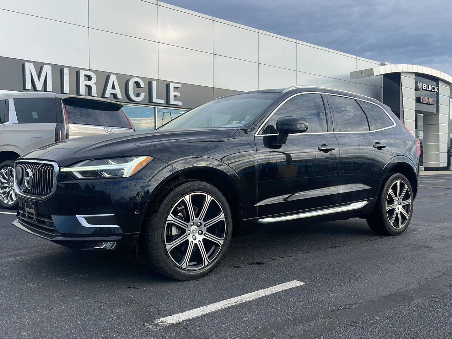 Used 2019 Volvo XC60 T5 Inscription w/ Protection Package
