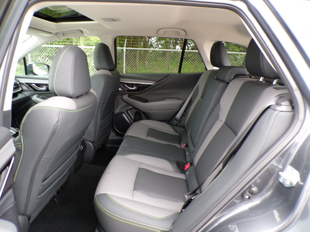 Used 2024 Subaru Outback Onyx Edition AWD/4WD image 19