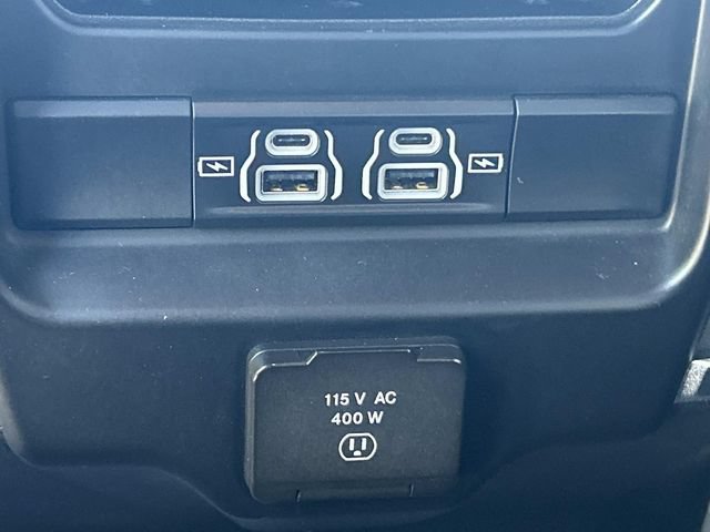 Used 2023 RAM 1500 Laramie AWD/4WD image 17