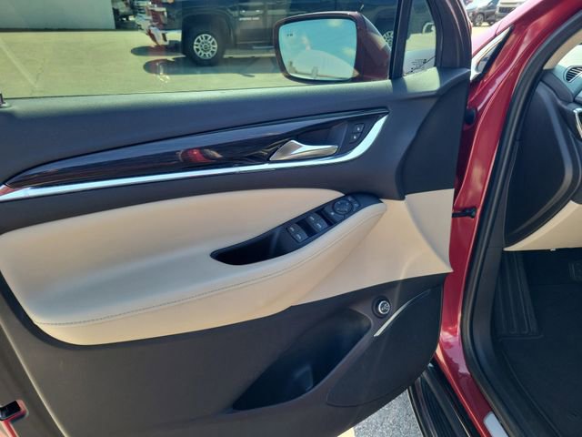 Used 2019 Buick Enclave Essence w/ LPO, Luxury Package FWD image 17