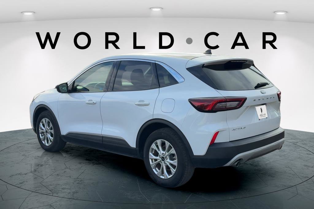 Used 2023 Ford Escape Active image 5