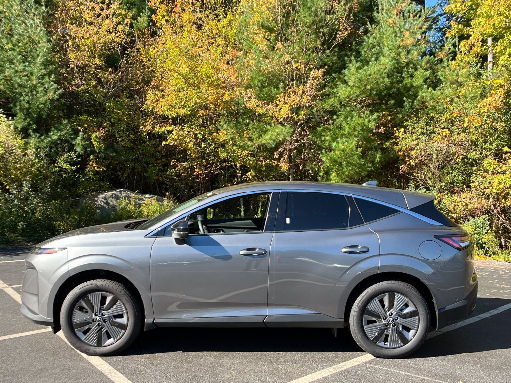 Used 2025 Nissan Murano SL AWD/4WD image 2
