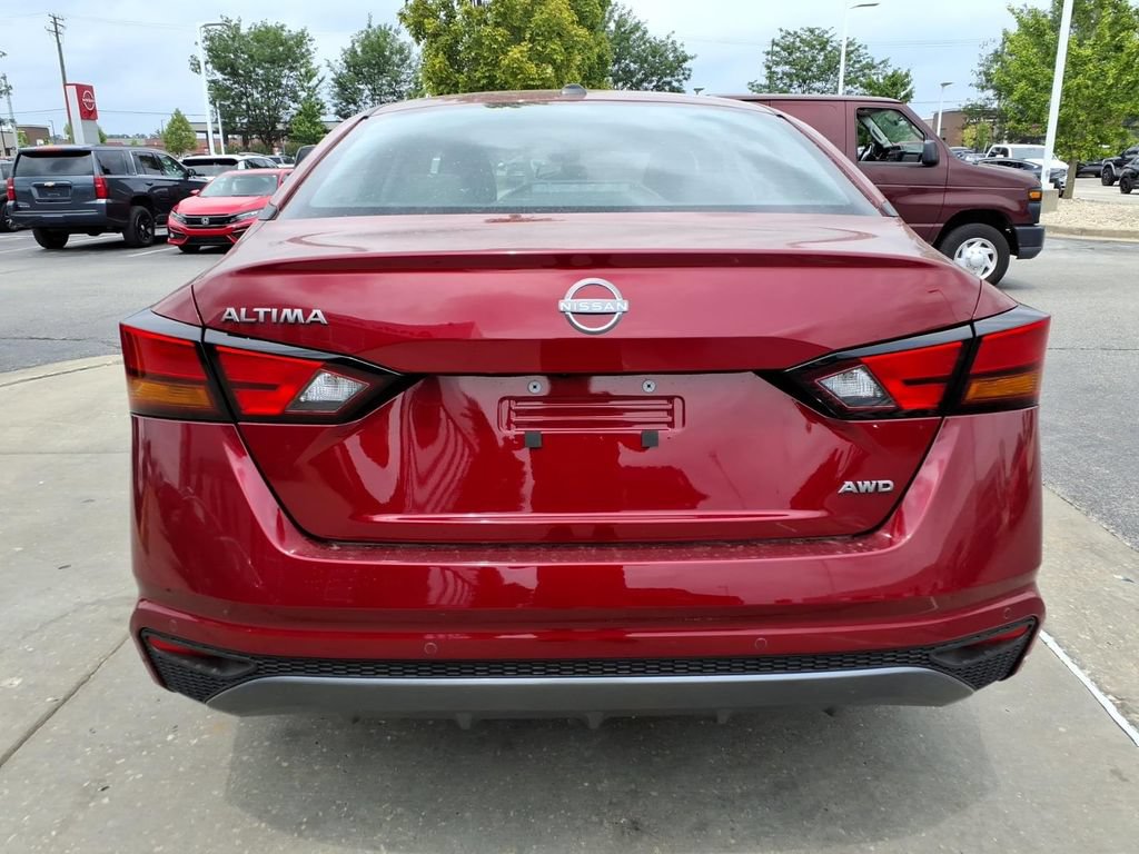 New 2026 Nissan Altima 2.5 SV AWD/4WD image 10