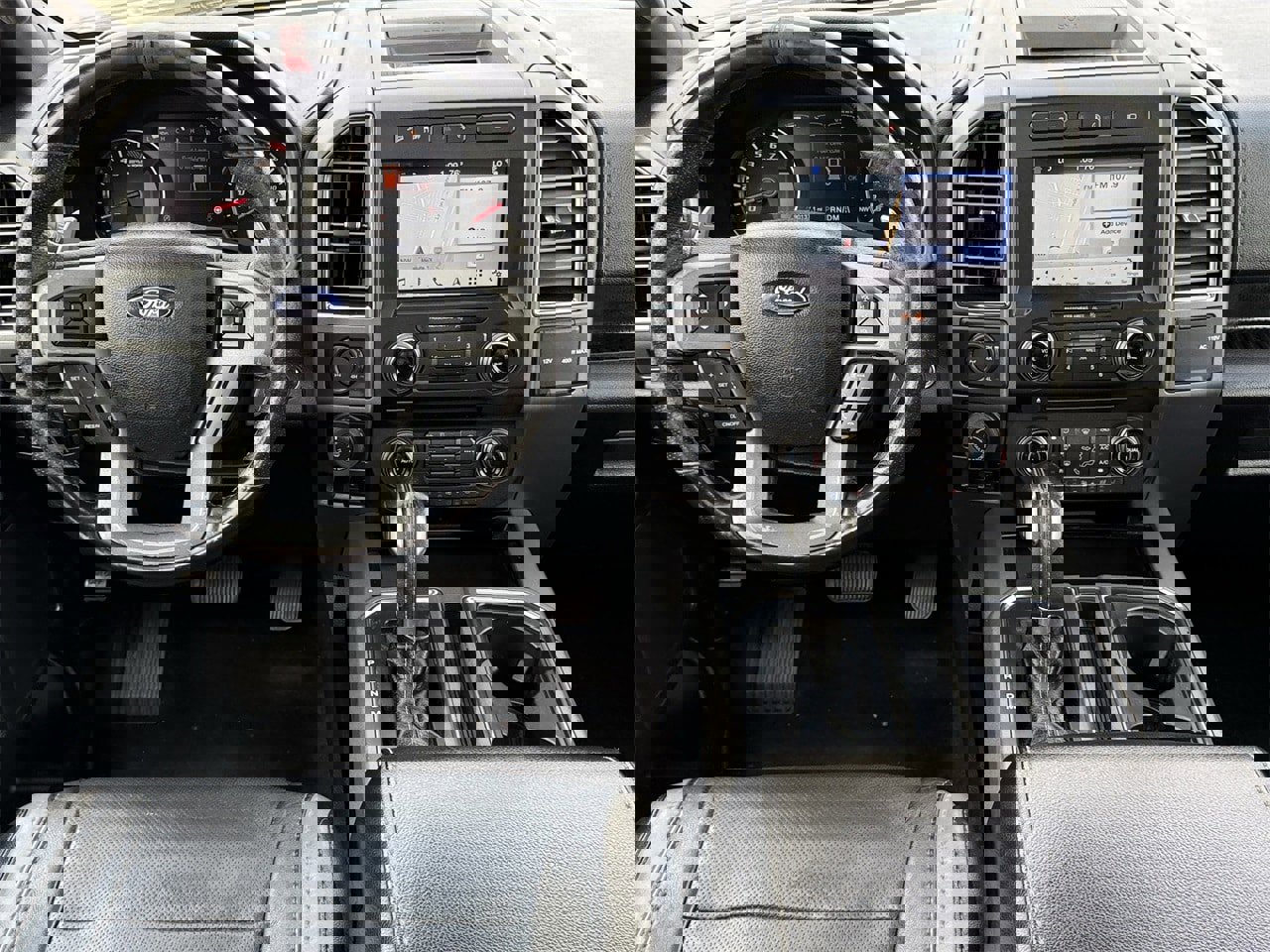 Used 2017 Ford F150 Raptor w/ Equipment Group 802A Luxury image 11