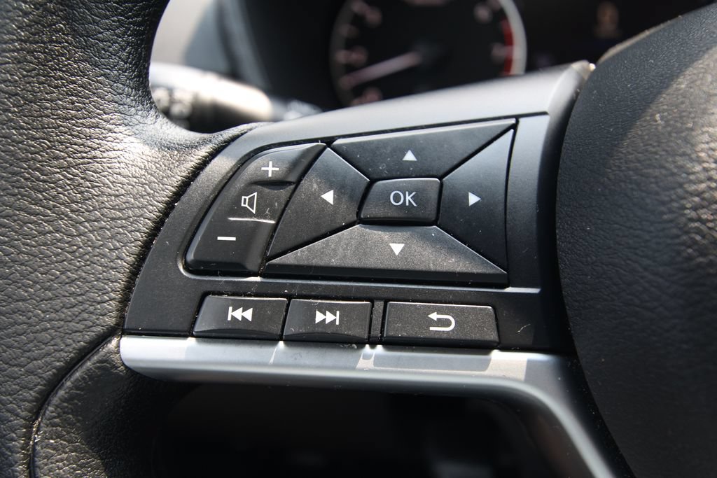 Used 2022 Nissan Altima 2.5 SV FWD image 18