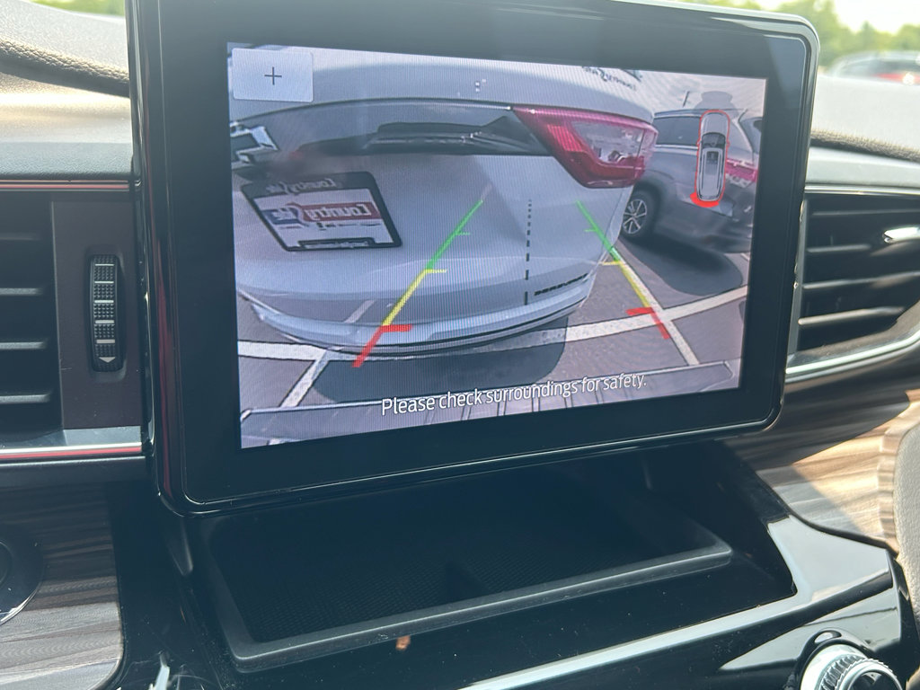 Used 2023 Ford Explorer Limited image 13