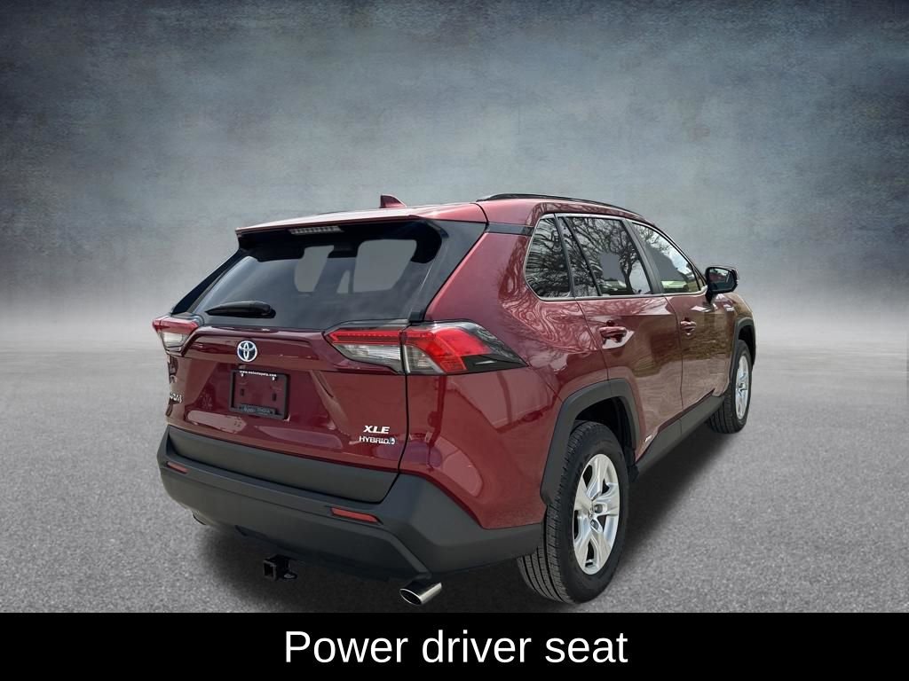 Used 2020 Toyota RAV4 XLE w/ Convenience Package image 7