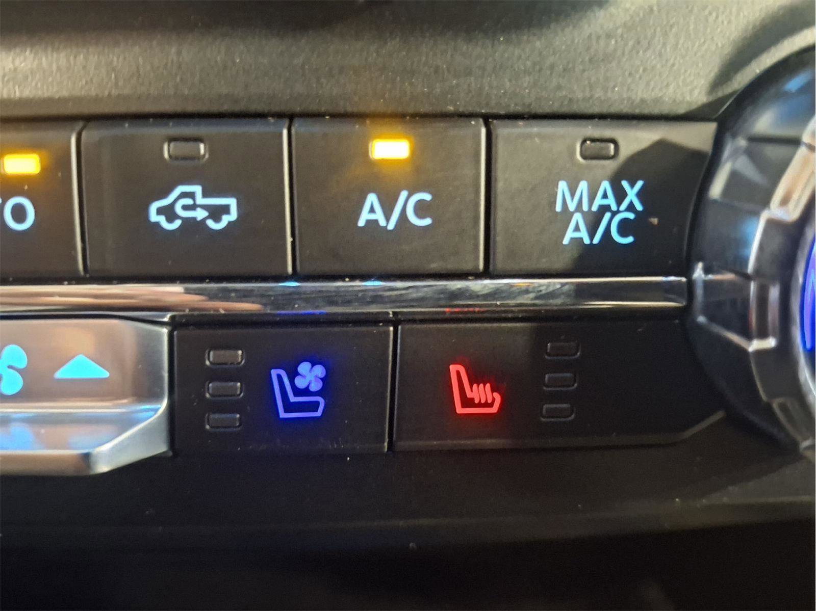 Used 2024 Ford F450 Lariat AWD/4WD image 16