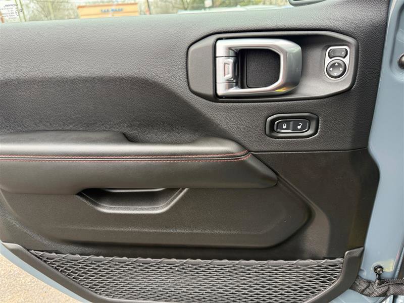 Used 2024 Jeep Wrangler Unlimited Rubicon 392 w/ Dual Top Group image 32