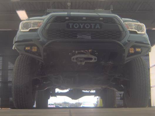 Used 2019 Toyota Tacoma TRD Off-Road AWD/4WD image 3