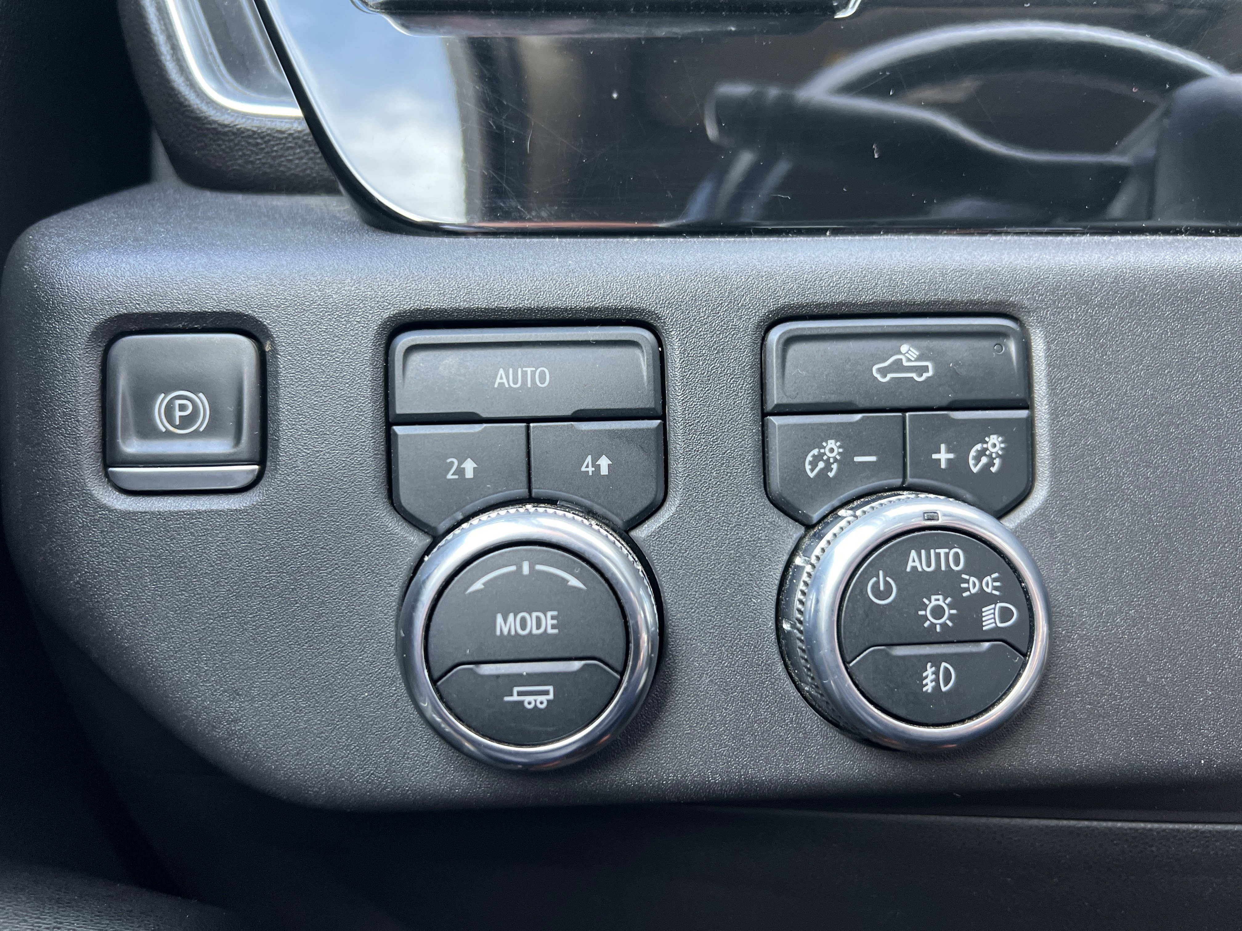 Used 2022 GMC Sierra 1500 Elevation w/ LPO, Elevation Black Package image 31