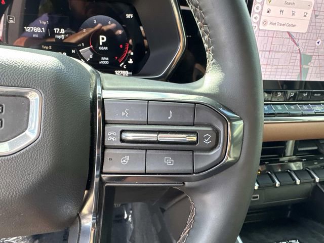 Used 2025 GMC Canyon AT4 w/ AT4 Premium Package image 23