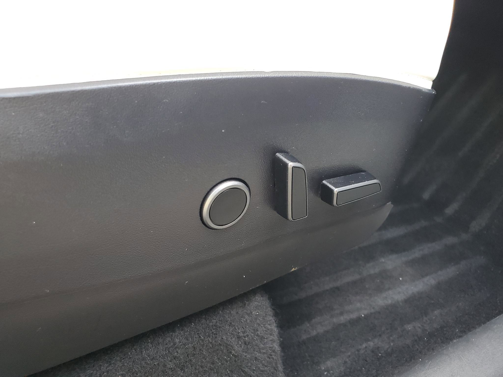Used 2021 Tesla Model Y Long Range image 47