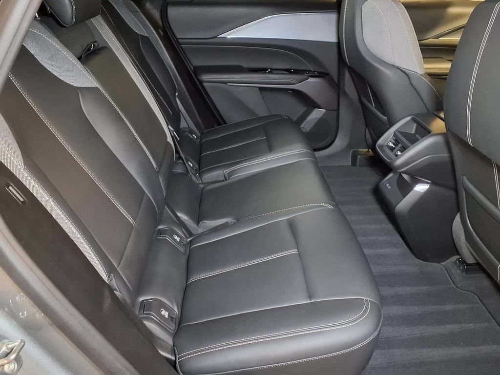 Certified 2024 Cadillac Lyriq Tech AWD/4WD image 19