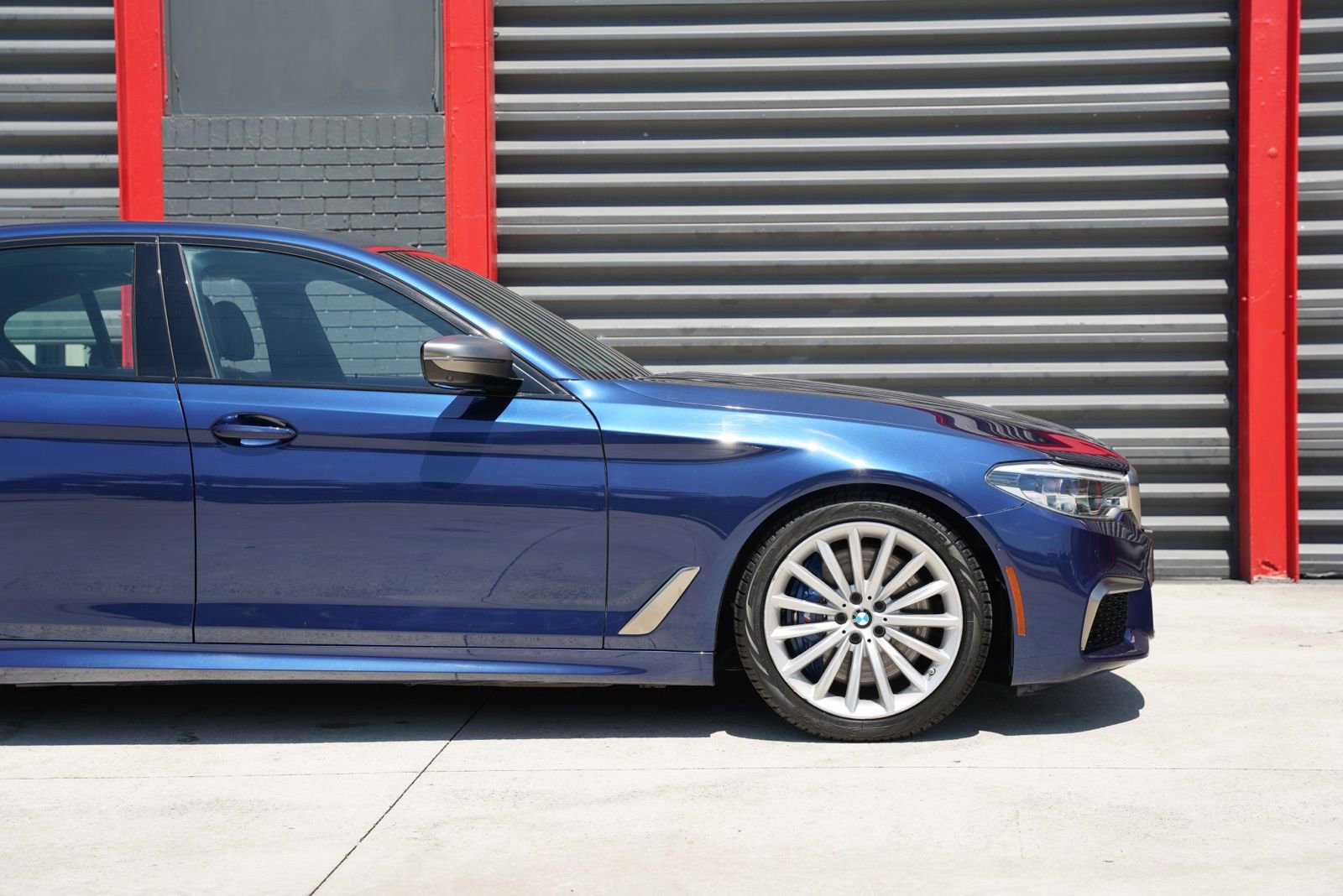 Used 2020 BMW M550i xDrive w/ Dynamic Handling Package AWD/4WD image 11