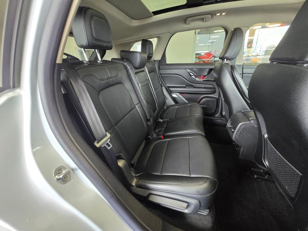 Used 2025 Lincoln Corsair Reserve w/ Jet Appearance Package image 24