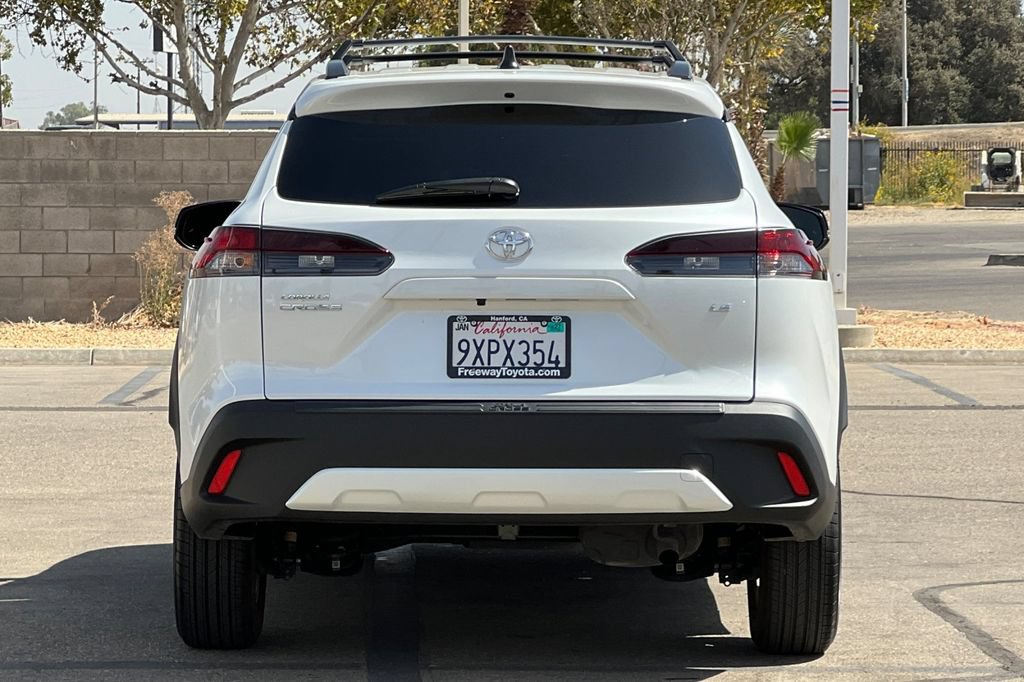 Certified 2026 Toyota Corolla Cross LE w/ Moonroof Package FWD image 6