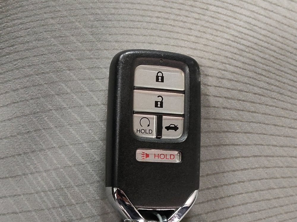 Used 2017 Honda Accord EX image 32