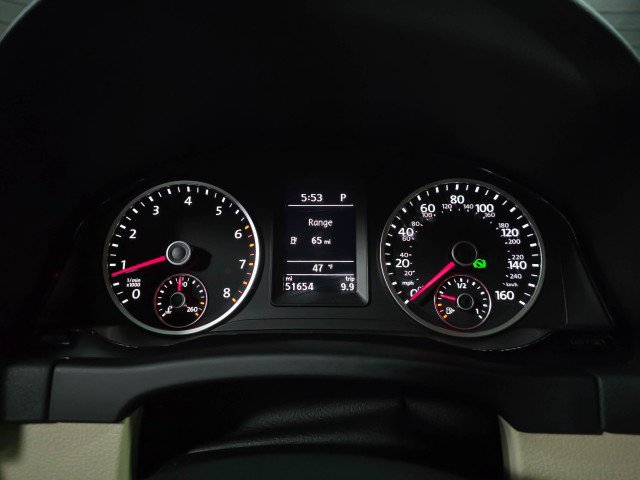 Used 2017 Volkswagen Tiguan S image 22