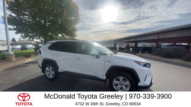 Used 2021 Toyota RAV4 XLE w/ Convenience Package AWD/4WD image 9