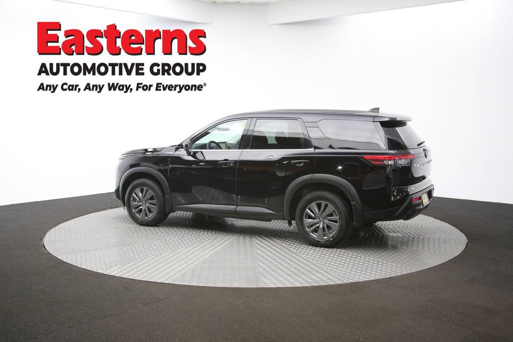 Used 2024 Nissan Pathfinder S image 63