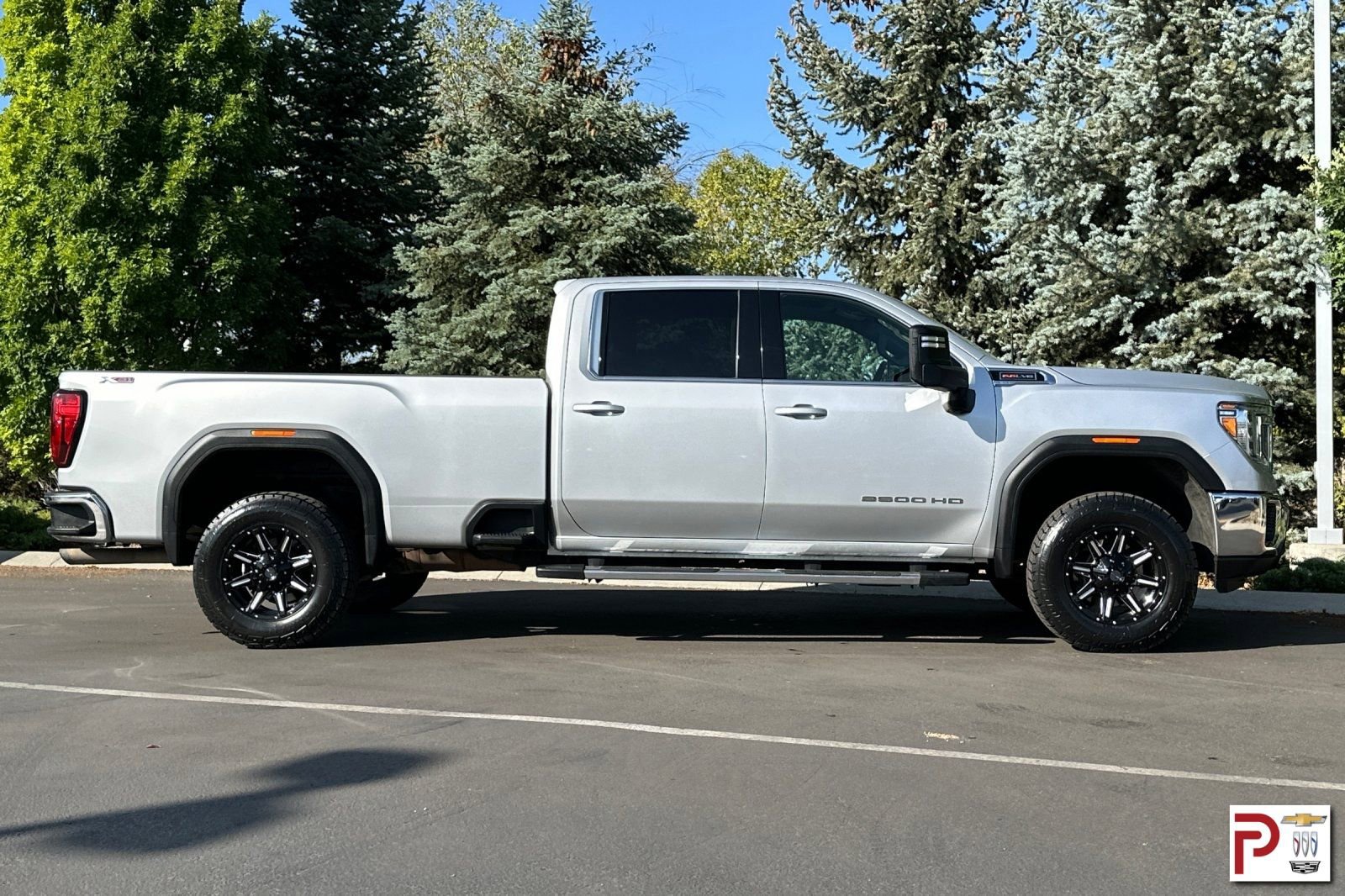 Used 2022 GMC Sierra 2500 SLE w/ Fleet Comfort Package image 3