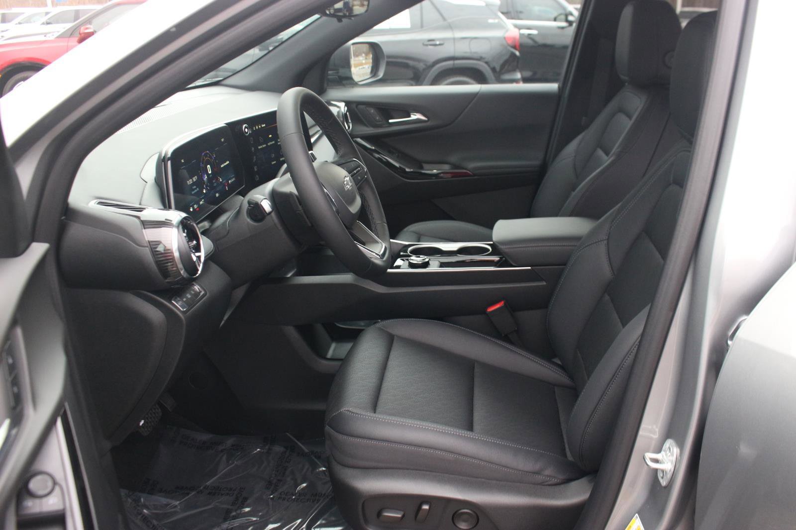 New 2026 Chevrolet Equinox LT w/ Convenience Package II image 12