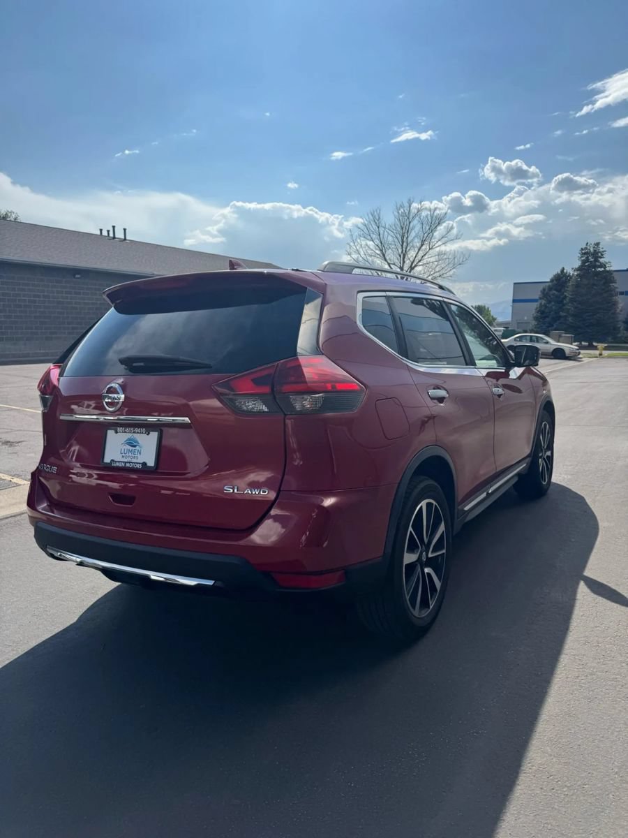 Used 2017 Nissan Rogue SL w/ SL Premium Package AWD/4WD image 5