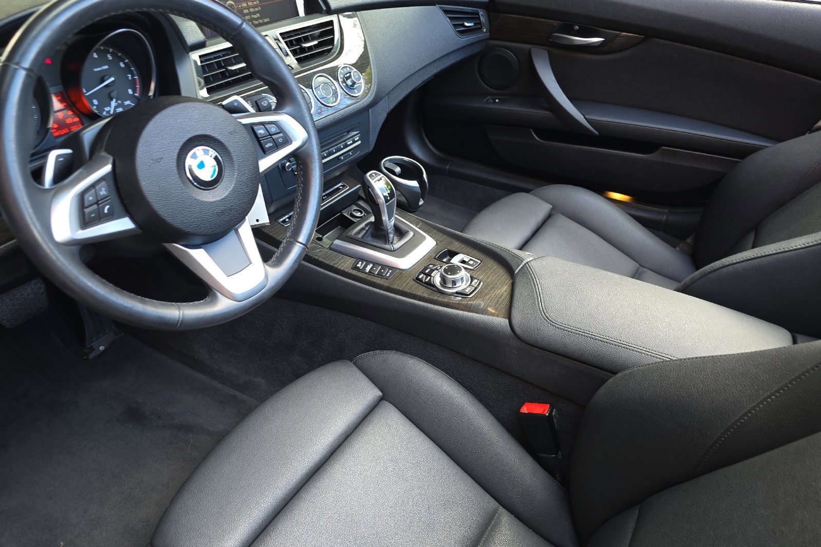 Used 2016 BMW Z4 sDrive28i image 9