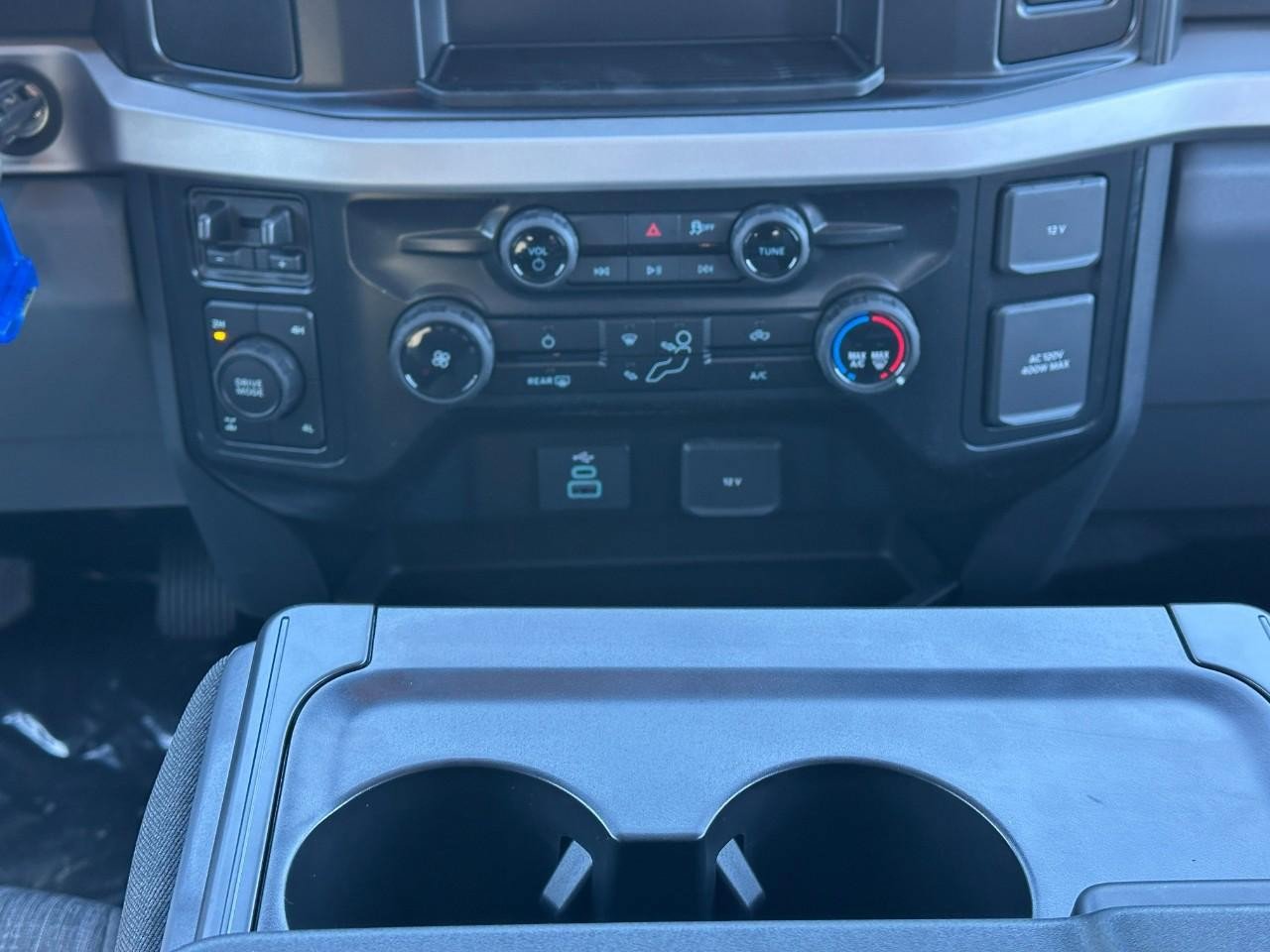 New 2026 Ford F250 XLT w/ FX4 Off-Road Package image 8