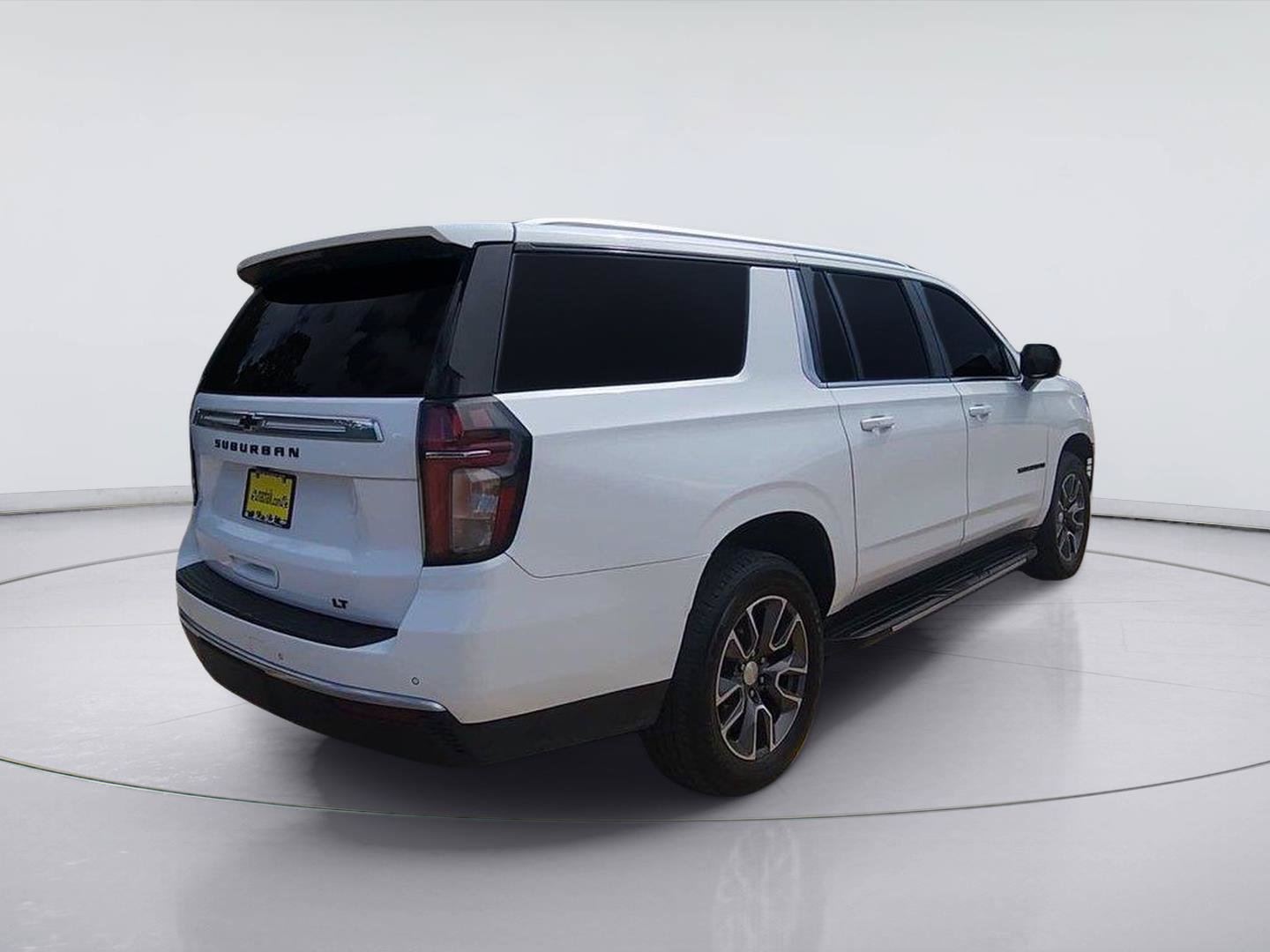 Certified 2023 Chevrolet Suburban LT AWD/4WD image 8