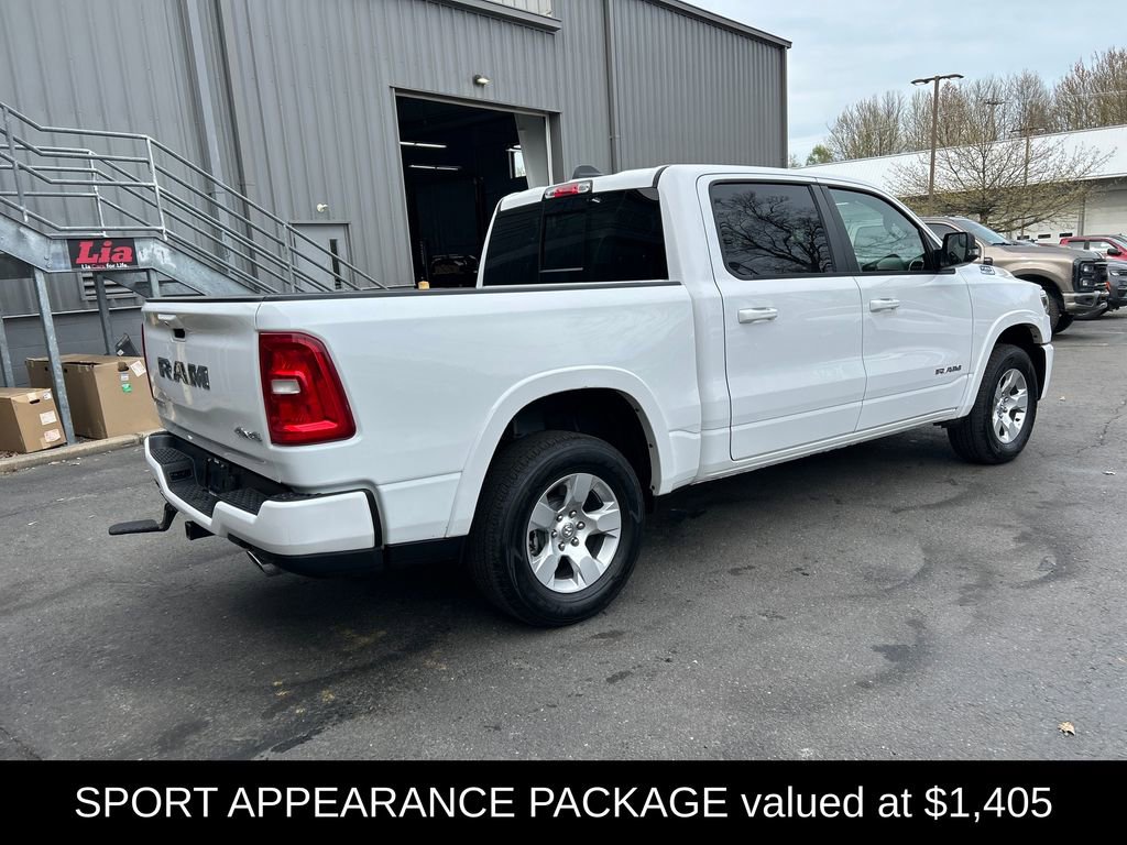 Used 2025 RAM 1500 Big Horn AWD/4WD image 4
