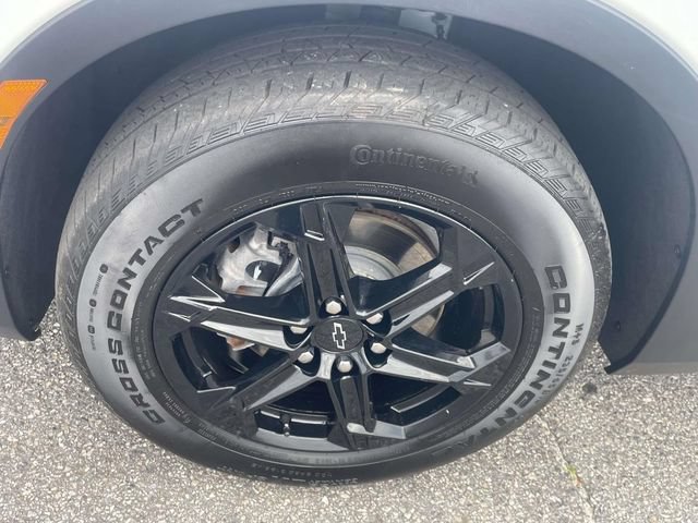 Used 2024 Chevrolet Blazer LT w/ Midnight/Sport Edition FWD image 11