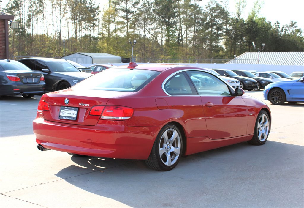 Used 2009 BMW 328i Coupe image 7
