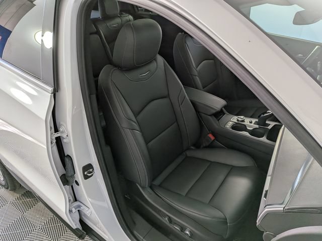 Certified 2024 Cadillac XT4 Premium Luxury w/ Cold Weather Package AWD/4WD image 30