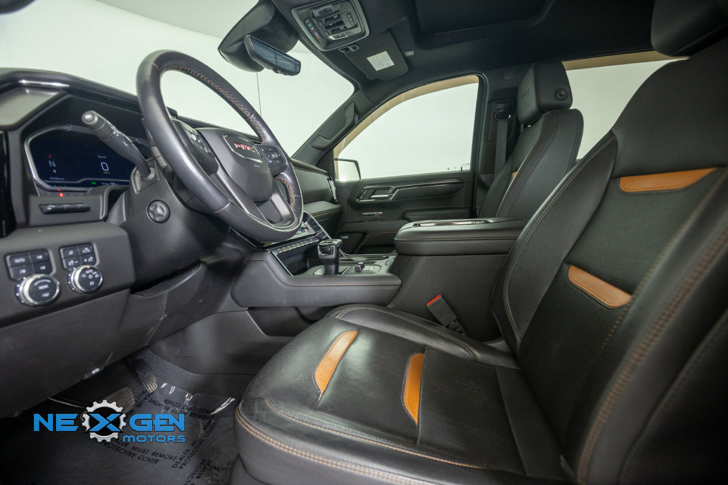 Used 2022 GMC Sierra 1500 AT4 w/ AT4 Premium Package AWD/4WD image 13