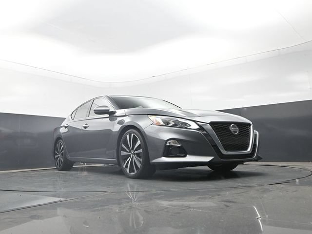 Used 2020 Nissan Altima 2.0 Platinum FWD image 27
