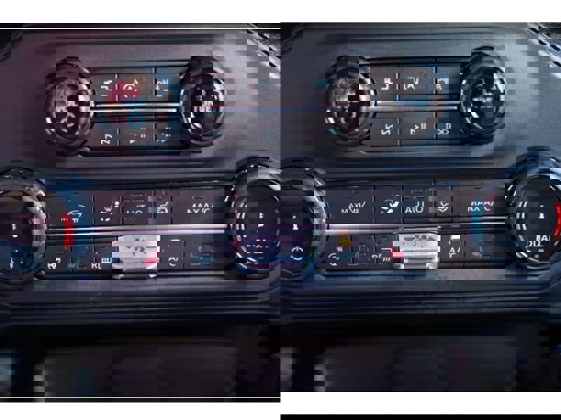 Used 2022 Ford Bronco Wildtrak image 27