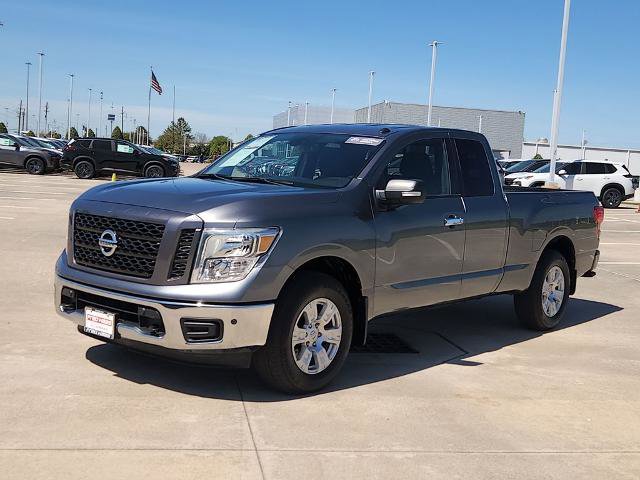 Certified 2019 Nissan Titan SV w/ SV Convenience Package image 3
