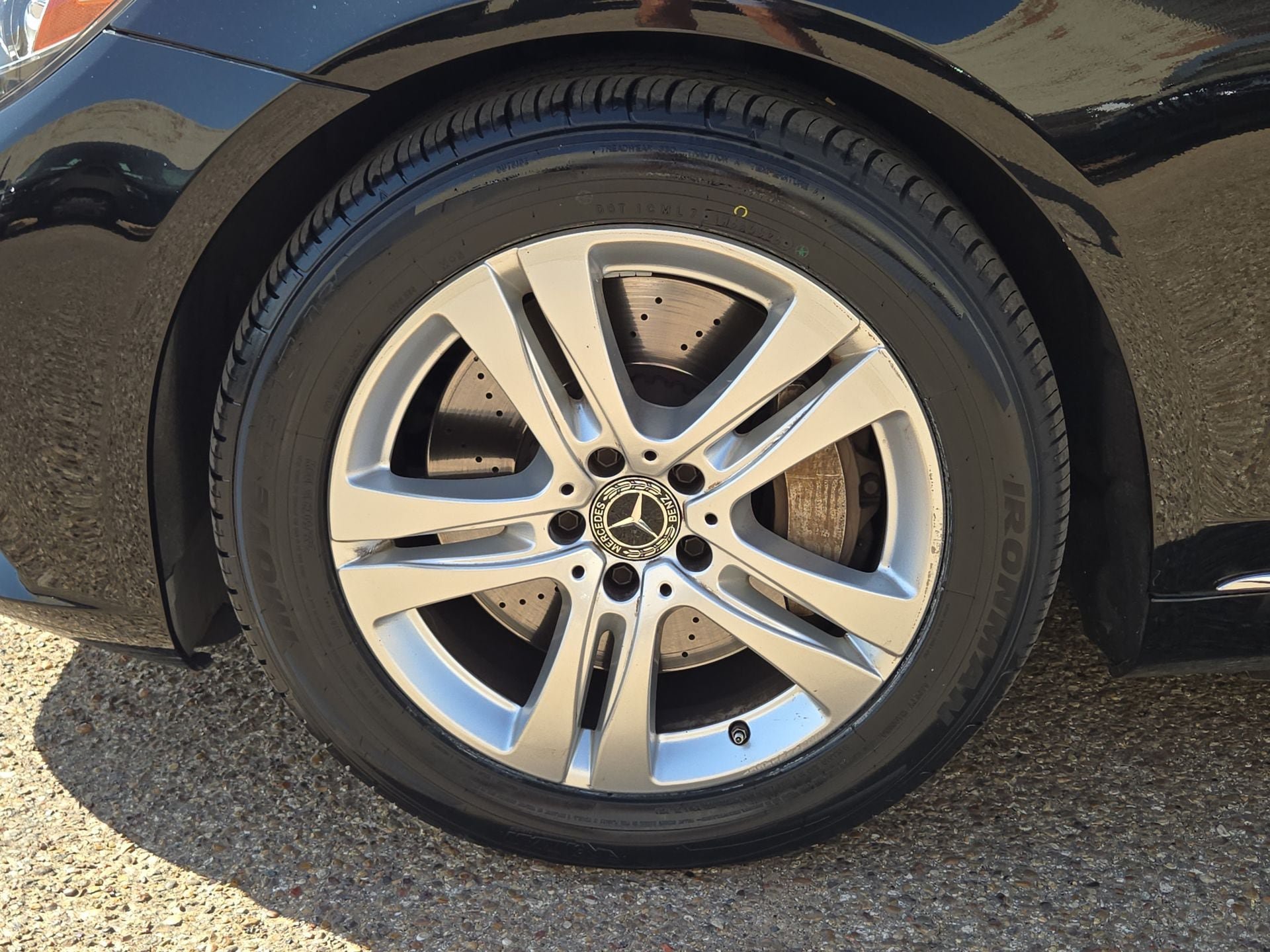 Used 2017 Mercedes-Benz S 550 Sedan image 11
