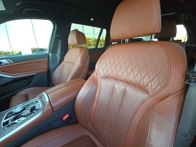 Used 2023 BMW X7 M60i w/ Executive Package image 11