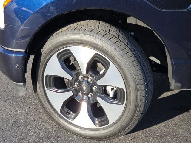 Used 2023 Ford F150 Lightning Platinum image 31